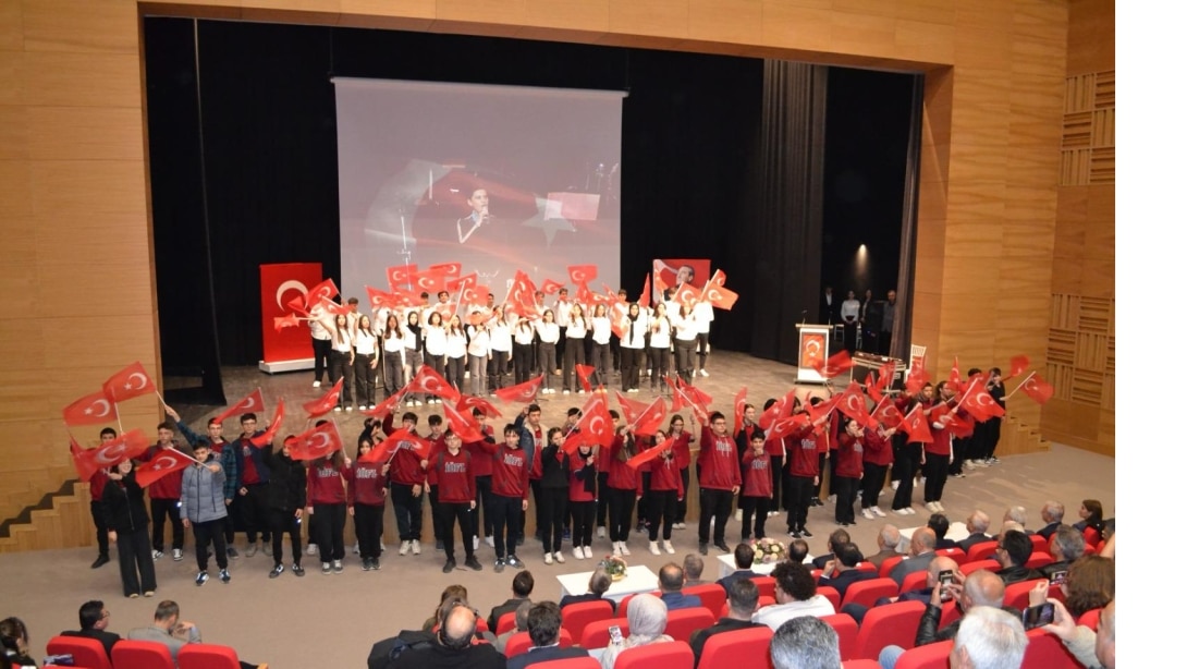 İbrahim Önal Fen Lisesi tarafından hazırlanan 12 Mart İstiklal Marşı'nın Kabulü ve Mehmet Akif Ersoy'u Anma Günü İlçe Programı